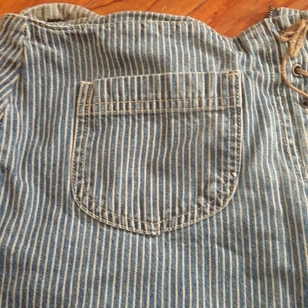 Striped Cutoff High-Rise Jean Shorts - Picture 7 of 9